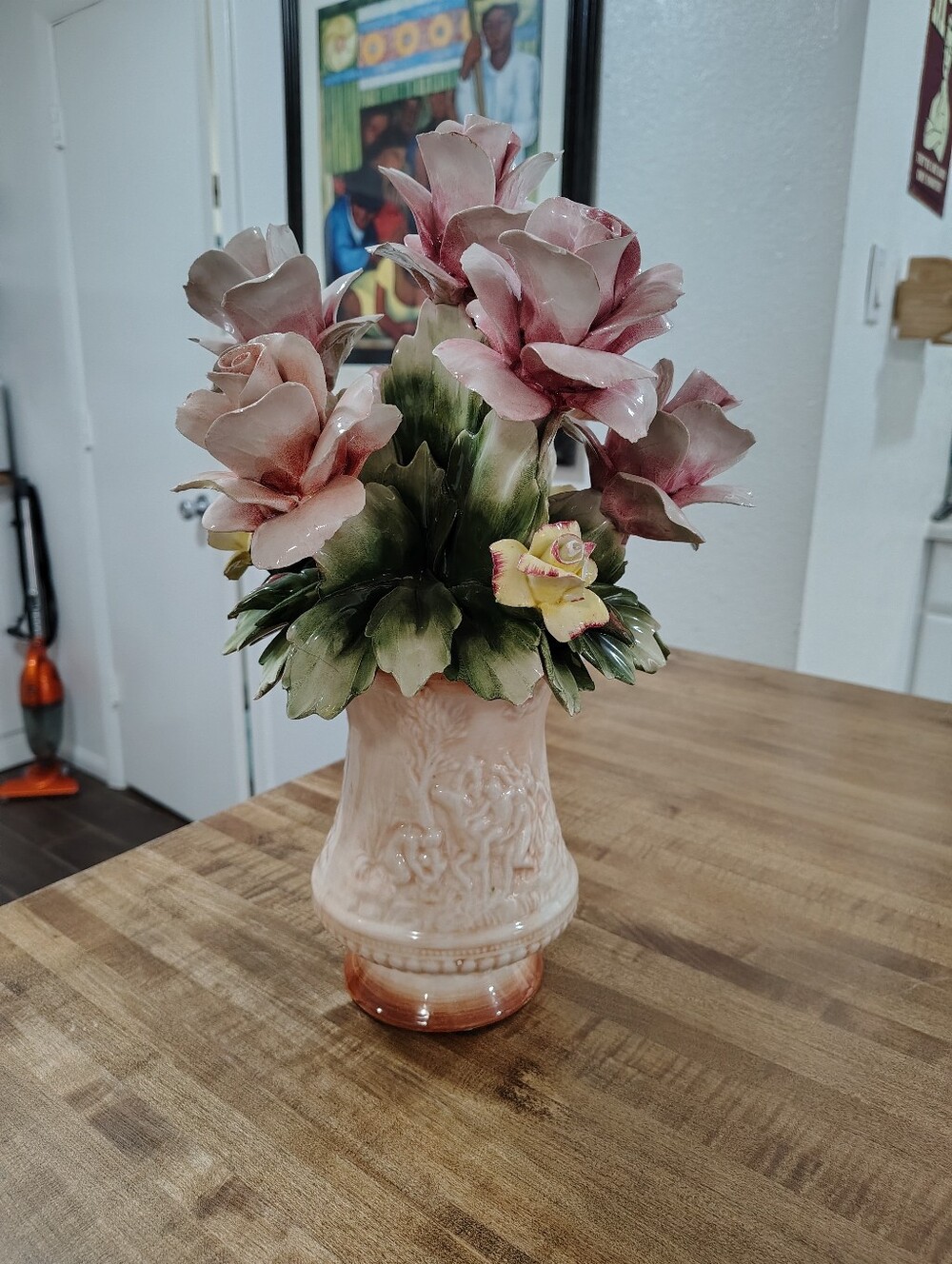 CAPODIMONTE Made In Italy Porcelain Pink Roses Vase Centerpiece Intricate Vintag